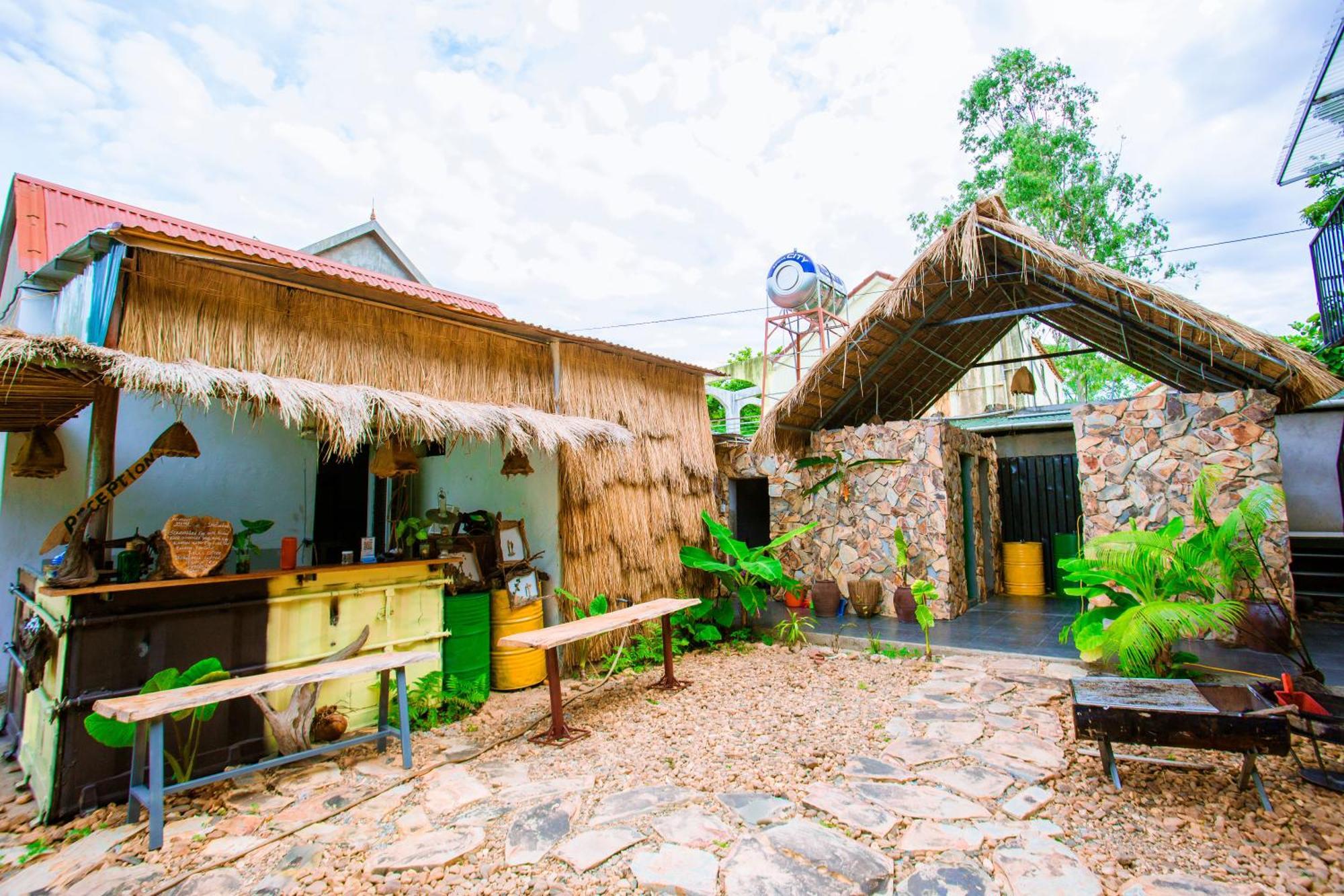 Phong Nha A Little Leaf Homestay Exterior foto